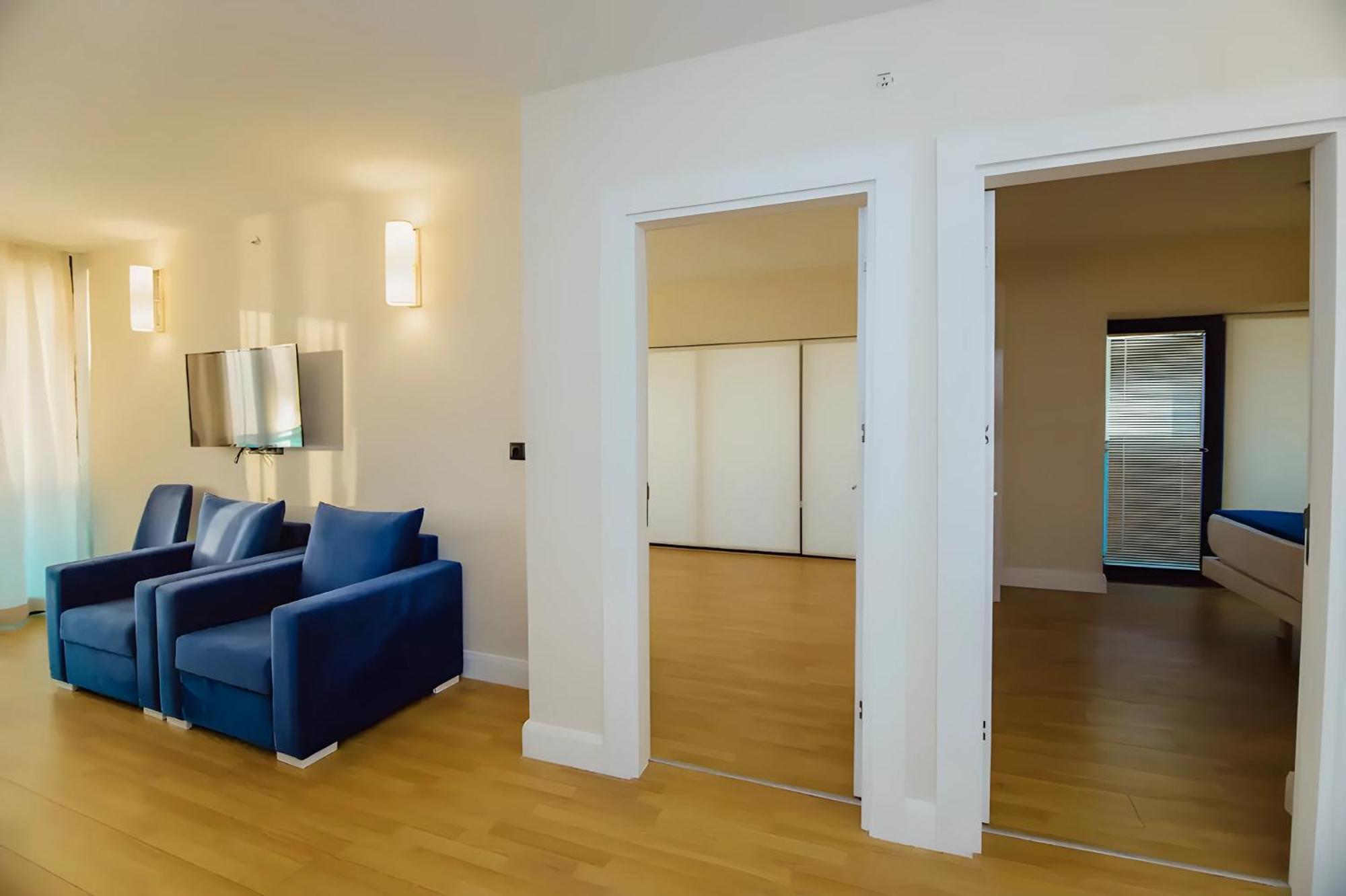 View From Above Orbi City Apartment Батуми Екстериор снимка