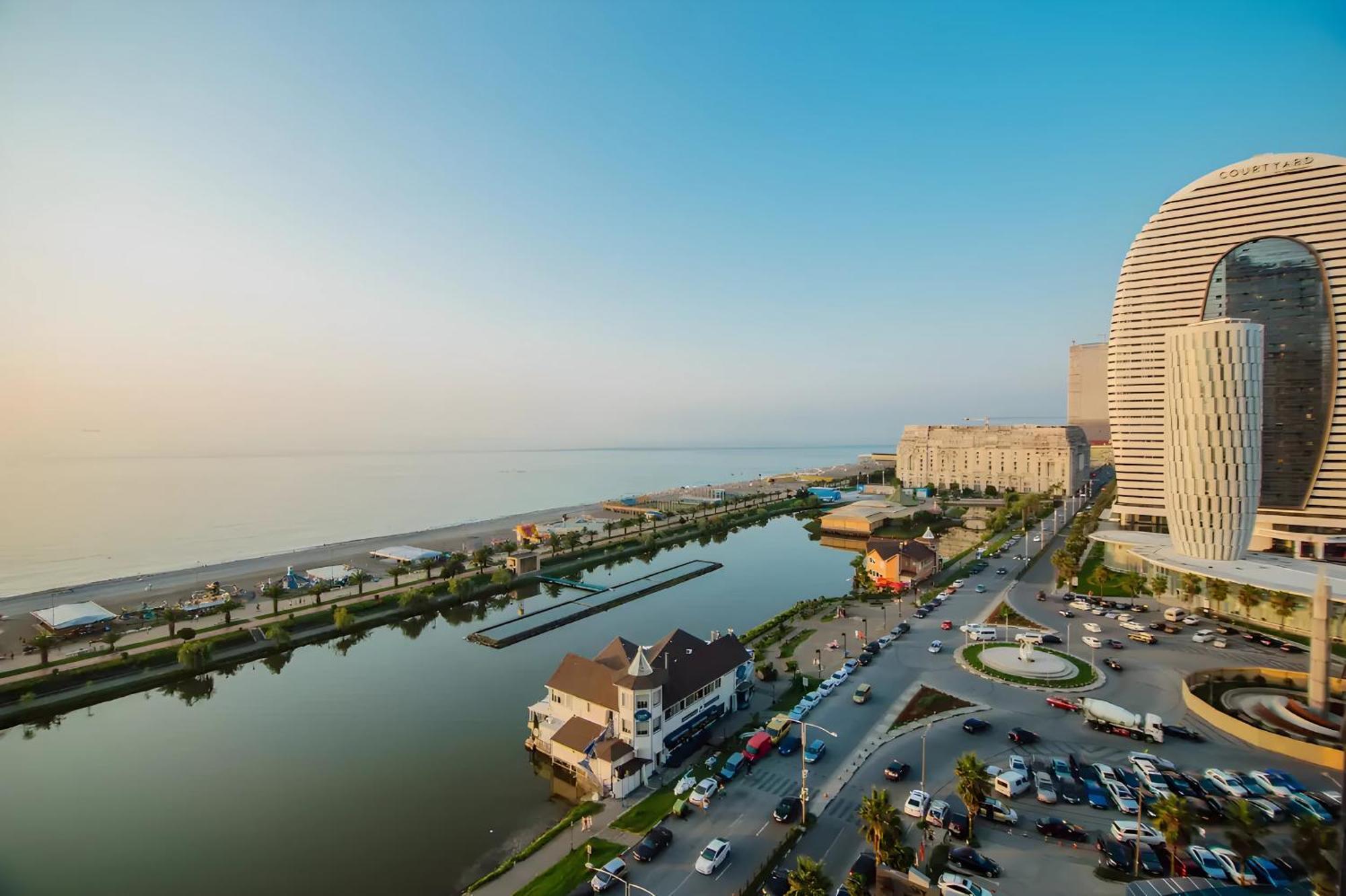 View From Above Orbi City Apartment Батуми Екстериор снимка